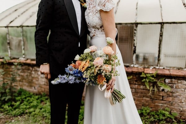 Rustic and natural bridal bouquet